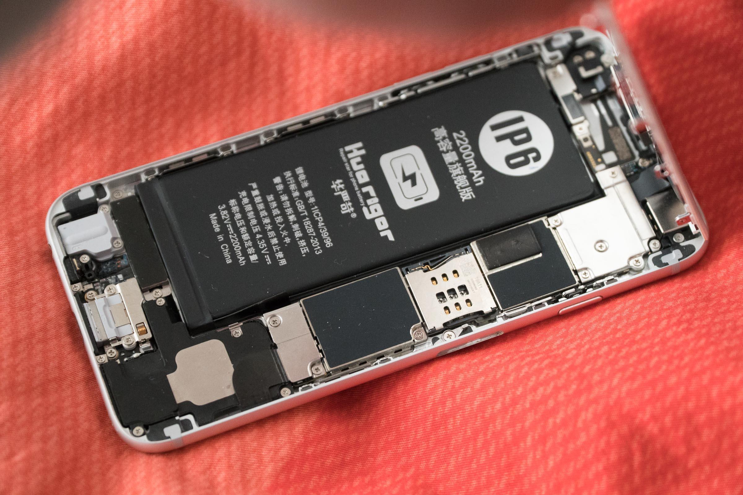 苹果降频门后，官方电池价格是否厚道？我们还有这些严选方案